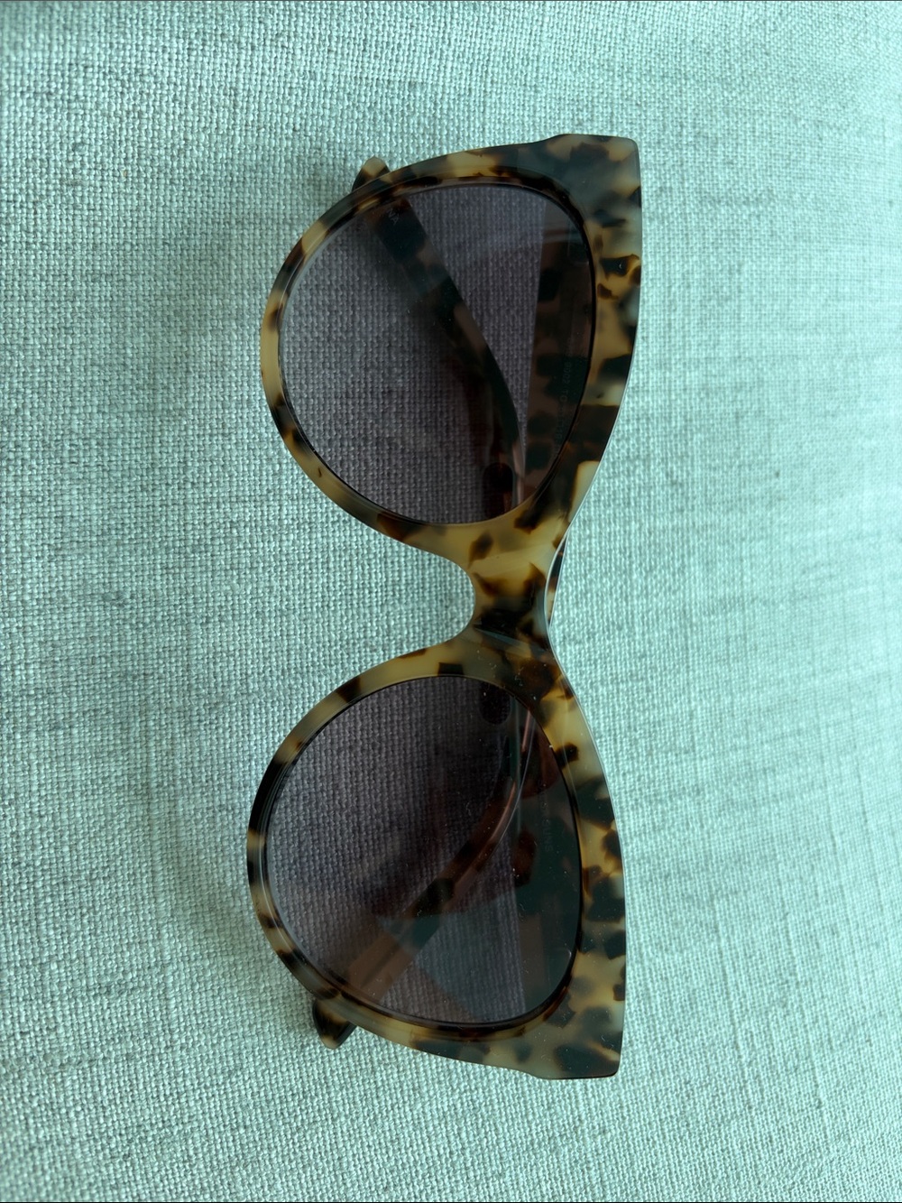Tortoiseshell Cat-Eye Sunglasses - Brown Lenses